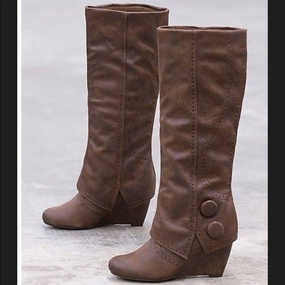 Dark brown heeled tall boots